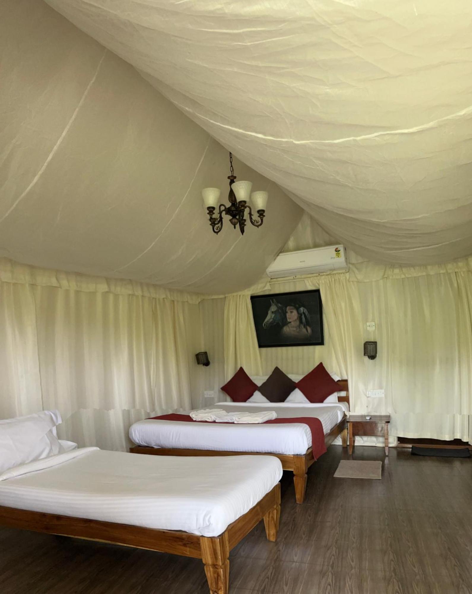 Wilderness Jungle Camp Hotel Malavalli ภายนอก รูปภาพ
